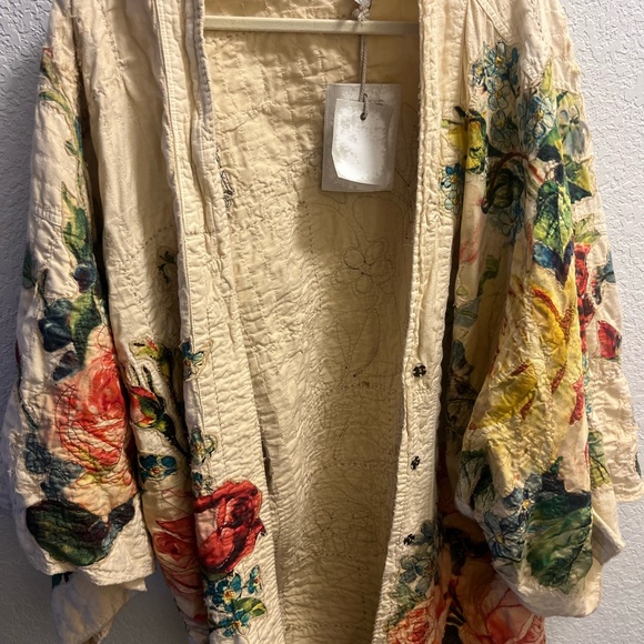 Magnolia Pearl floral kimono - Picture 14 of 16